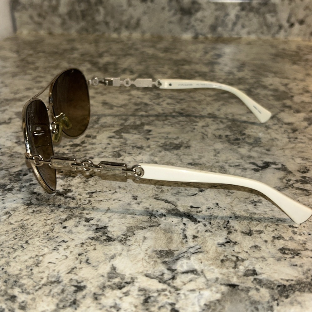 COACH womens sunglasses HC 7048 L107 Lt Gold/ White D2‎ - Picture 2 of 10
